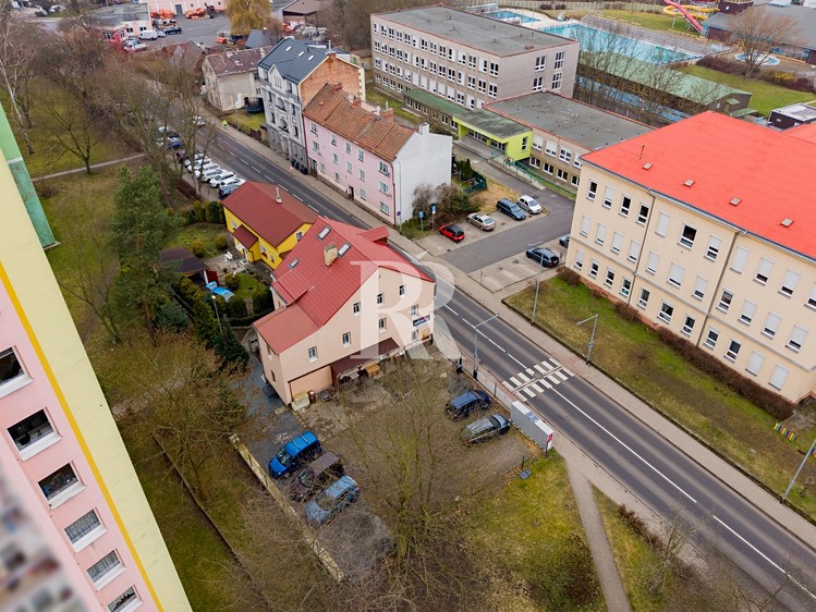 Prodej rodinného domu 347 m², pozemek 554 m² - foto 1