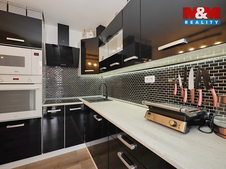 Prodej rodinného domu 160 m², pozemek 792 m² - foto 3