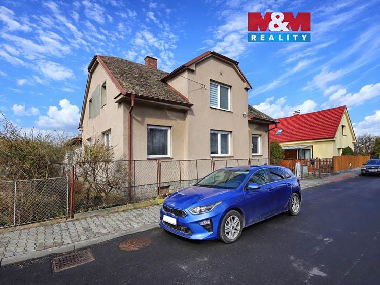 Prodej rodinného domu 160 m², pozemek 792 m² - foto 1