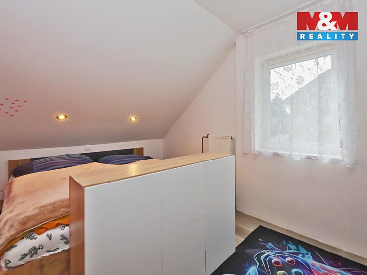 Prodej rodinného domu 160 m², pozemek 792 m² - foto 8