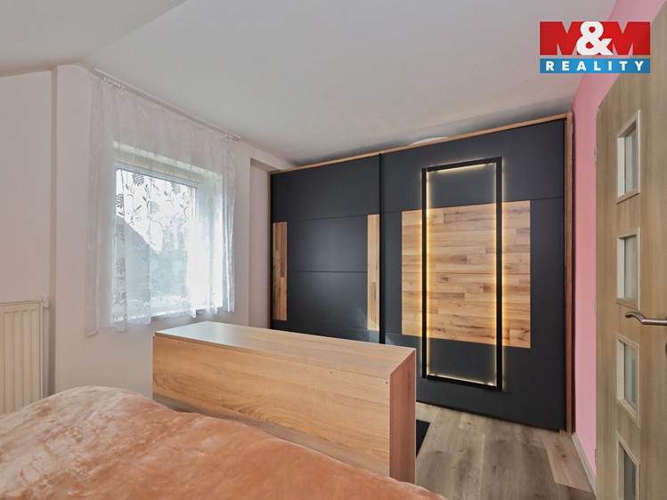 Prodej rodinného domu 160 m², pozemek 792 m² - foto 5