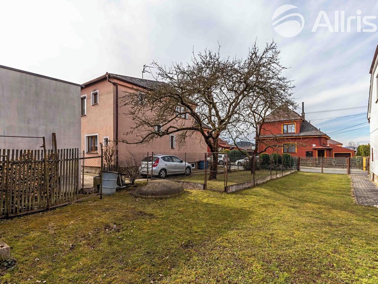 Prodej rodinného domu 135 m², pozemek 916 m² - foto 3