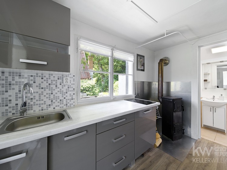 Prodej chaty 40 m², pozemek 217 m² - foto 8
