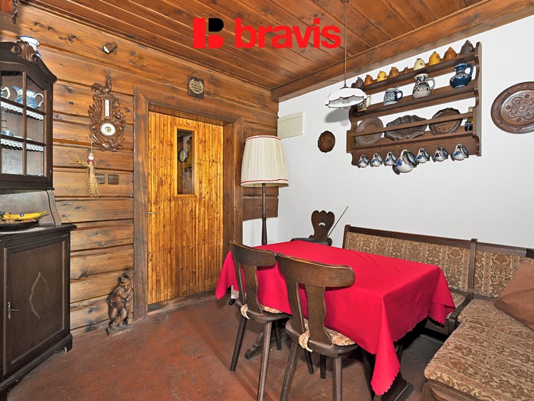 Prodej rodinného domu 154 m², pozemek 6 431 m² - foto 6