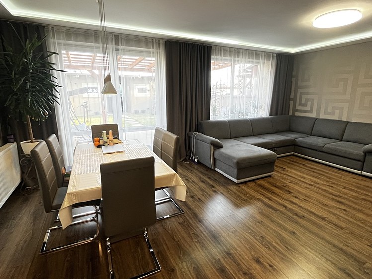 Prodej  rodinného domu 118 m², pozemek 236 m² - foto 4