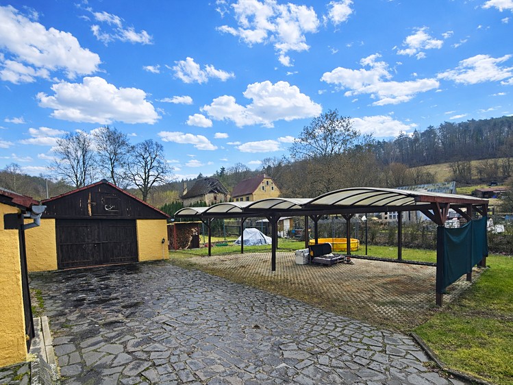 Prodej rodinného domu 460 m², pozemek 2 581 m² - foto 4