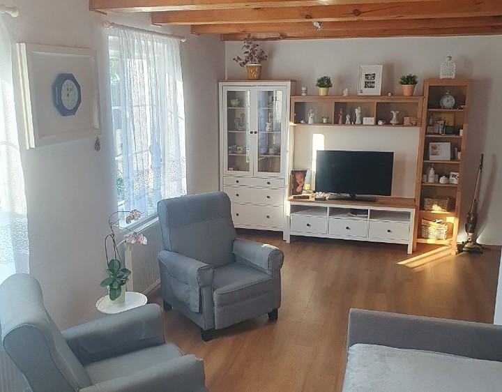 Prodej rodinného domu 140 m², pozemek 1 412 m² - foto 8