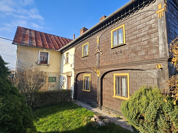 Prodej rodinného domu 350 m², pozemek 2 537 m² - foto 3