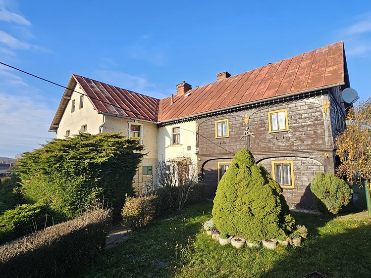 Prodej rodinného domu 350 m², pozemek 2 537 m² - foto 1