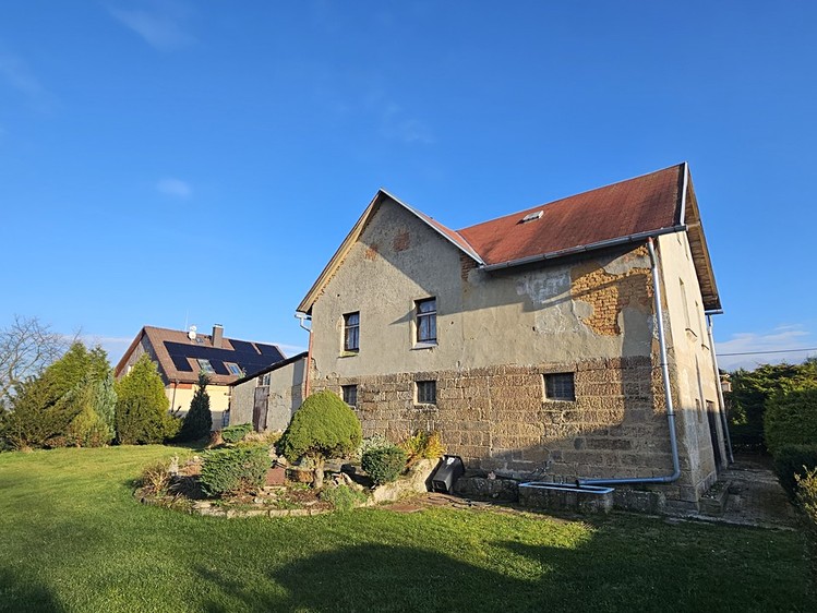 Prodej rodinného domu 350 m², pozemek 2 537 m² - foto 4