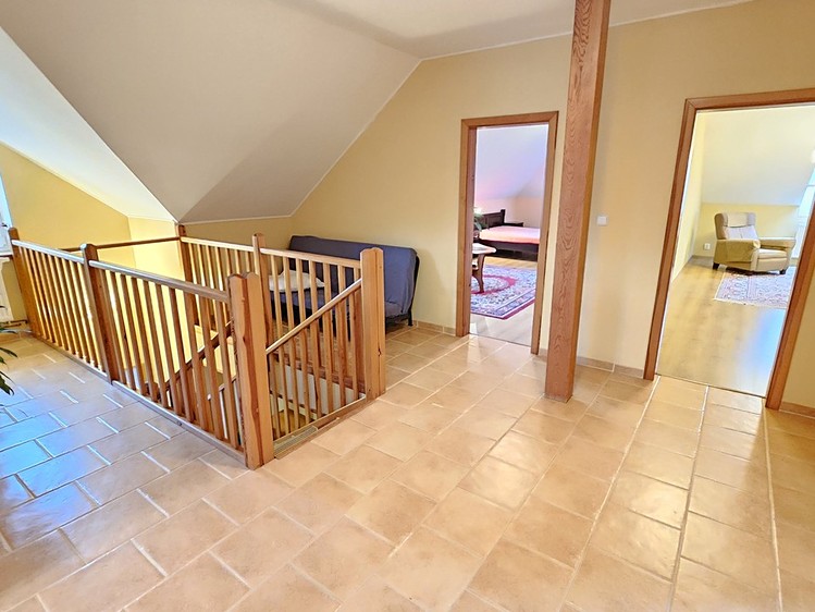 Prodej rodinného domu 261 m², pozemek 799 m² - foto 8