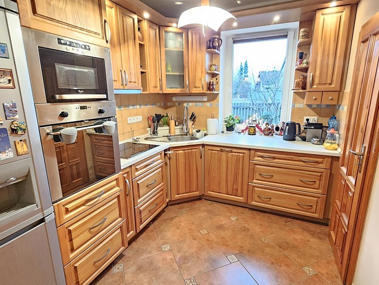 Prodej rodinného domu 261 m², pozemek 799 m² - foto 5