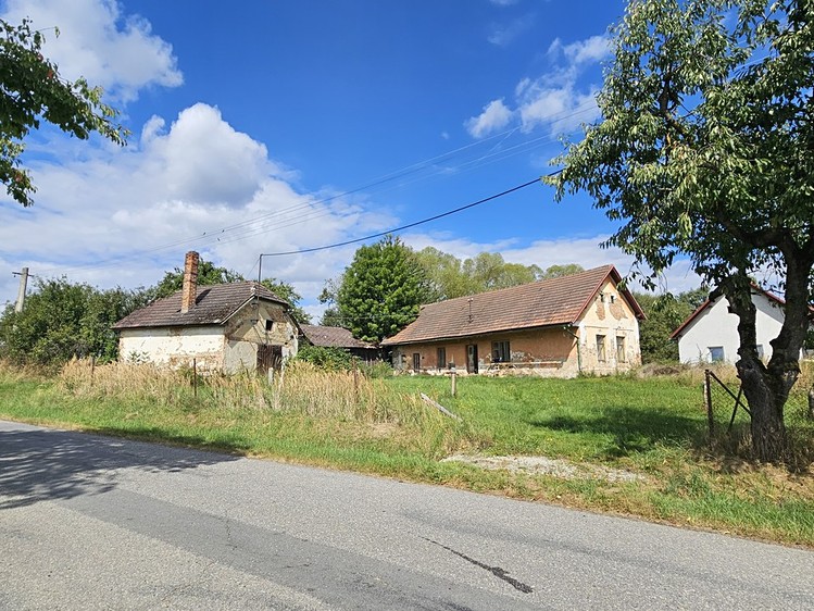 Prodej chalupy 100 m², pozemek 775 m² - foto 1