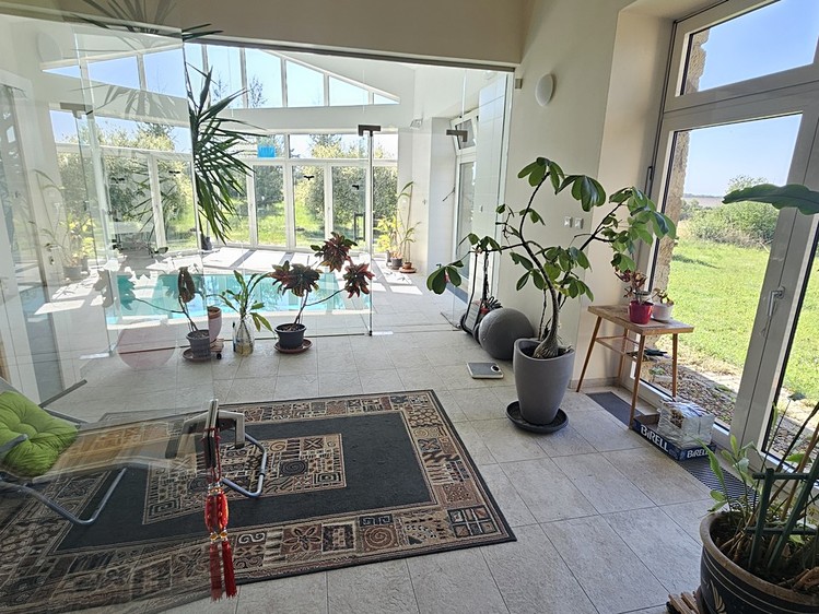 Prodej  vily 938 m², pozemek 9 445 m² - foto 6