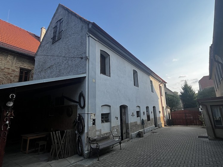Prodej rodinného domu 300 m², pozemek 4 658 m² - foto 4