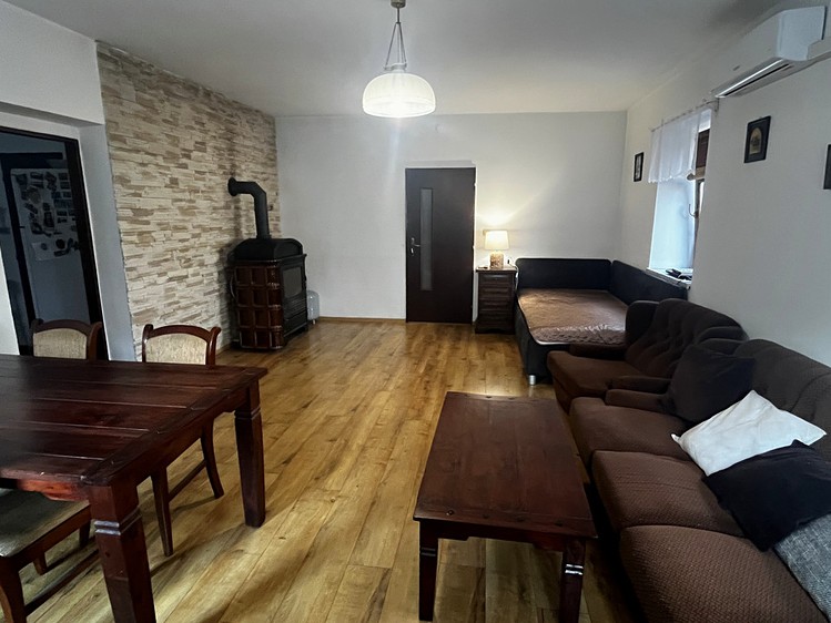 Prodej rodinného domu 300 m², pozemek 4 658 m² - foto 6