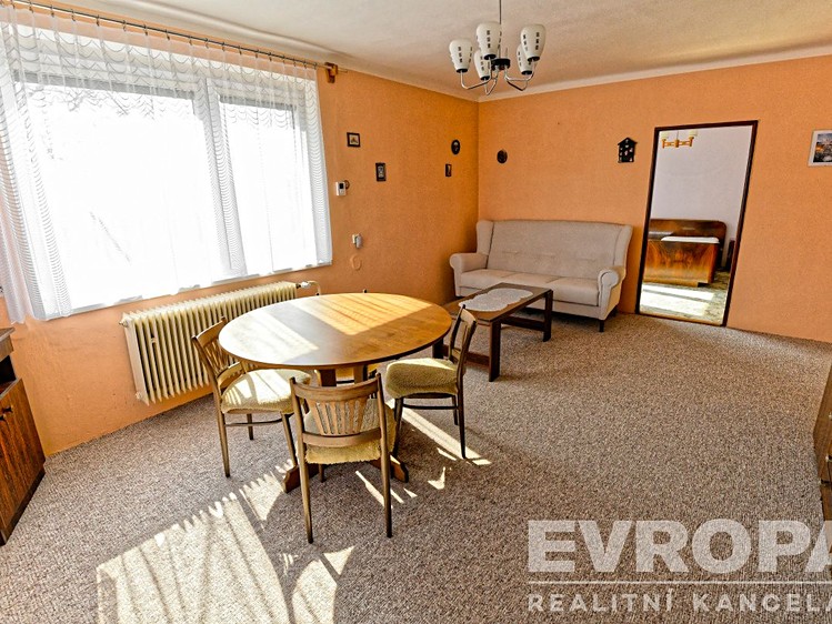 Prodej  rodinného domu 263 m², pozemek 1 178 m² - foto 7