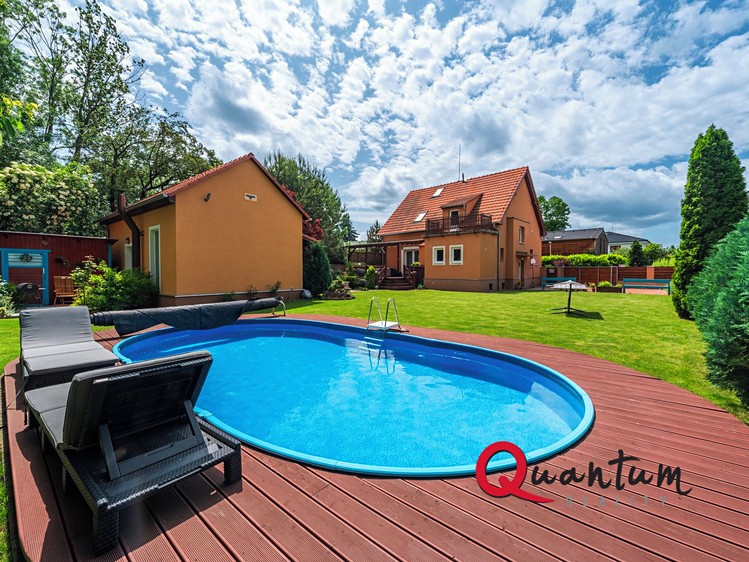 Prodej rodinného domu 279 m², pozemek 766 m² - foto 5