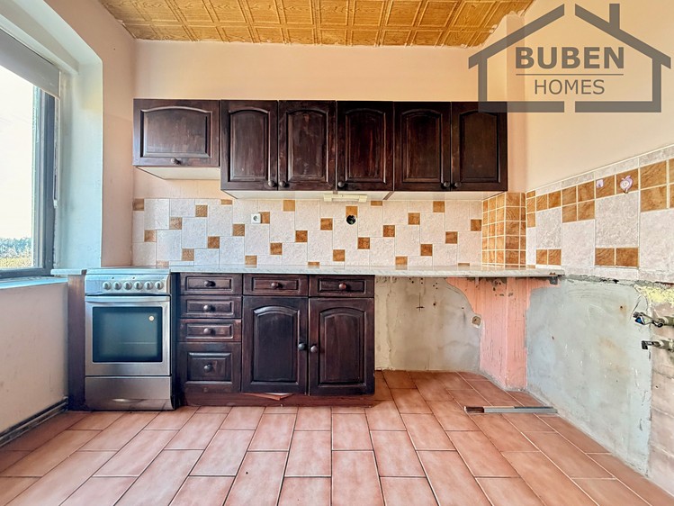 Prodej rodinného domu 140 m², pozemek 1 924 m² - foto 7
