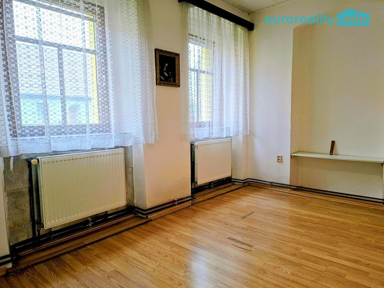 Prodej rodinného domu 150 m², pozemek 306 m² - foto 8