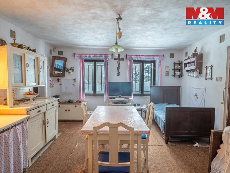 Prodej rodinného domu 152 m², pozemek 6 147 m² - foto 8