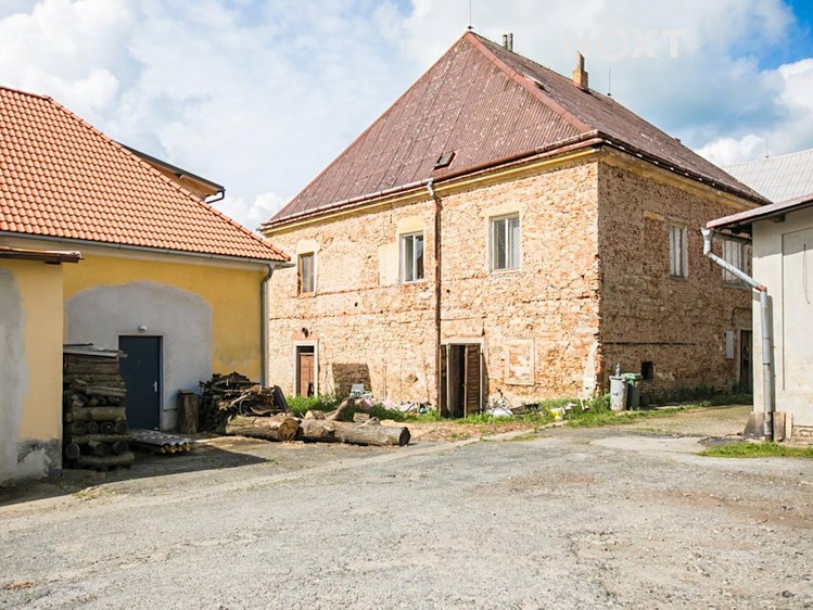 Prodej rodinného domu 400 m², pozemek 431 m² - foto 2