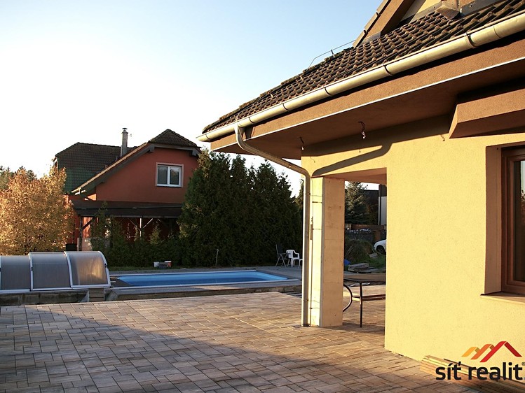 Prodej rodinného domu 165 m², pozemek 1 088 m² - foto 7