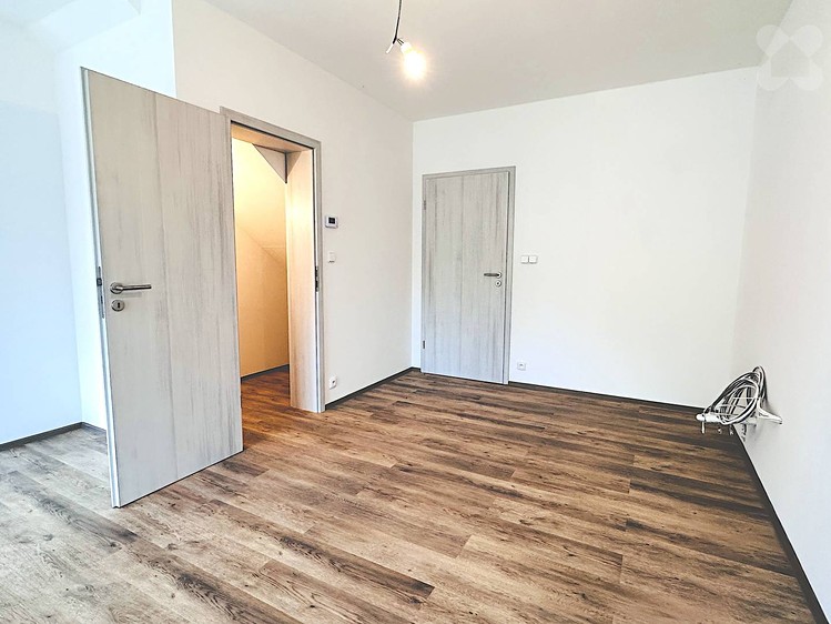 Prodej  rodinného domu 166 m², pozemek 463 m² - foto 4