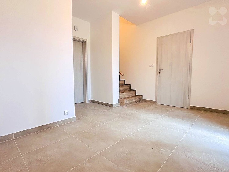 Prodej  rodinného domu 166 m², pozemek 463 m² - foto 7