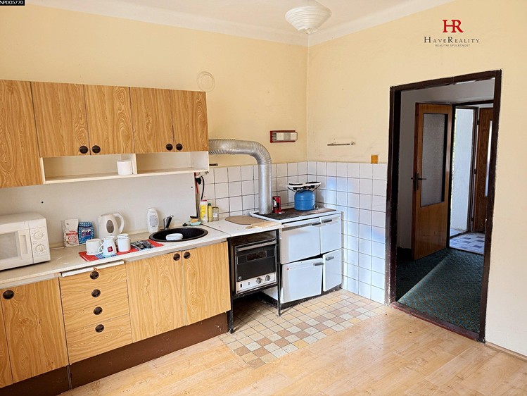 Prodej  rodinného domu 110 m², pozemek 1 111 m² - foto 6