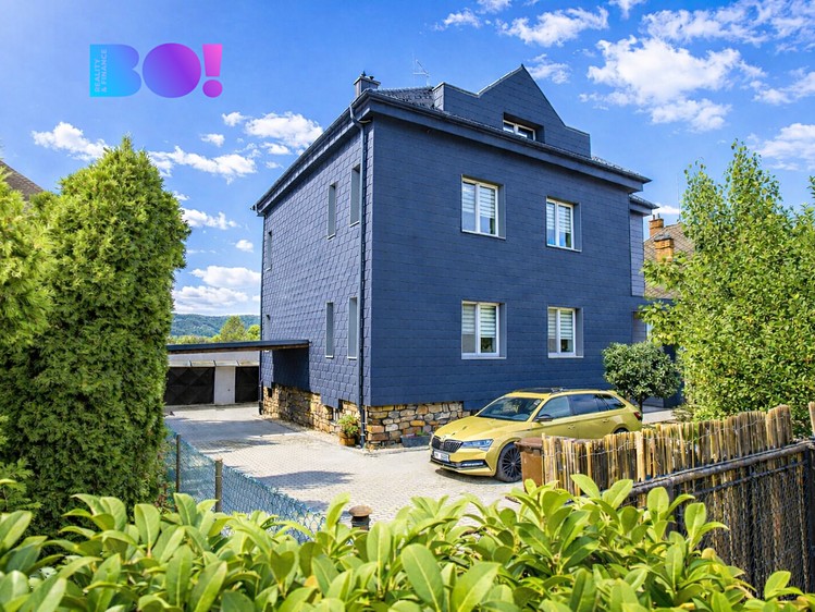 Prodej rodinného domu 277 m², pozemek 809 m² - foto 1