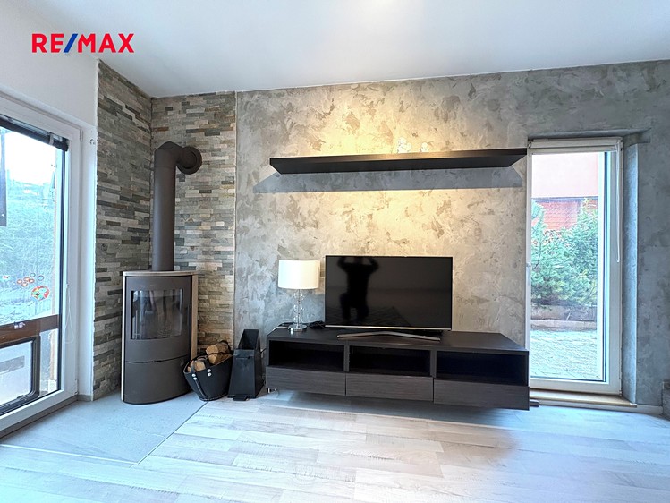 Prodej rodinného domu 102 m², pozemek 377 m² - foto 8