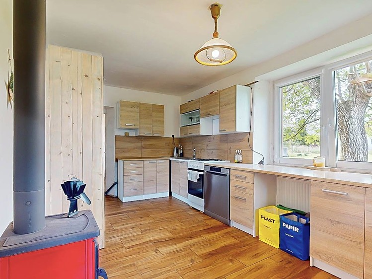 Prodej  rodinného domu 100 m², pozemek 2 664 m² - foto 4