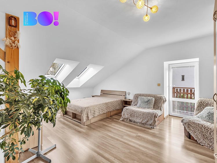 Prodej rodinného domu 239 m², pozemek 667 m² - foto 4