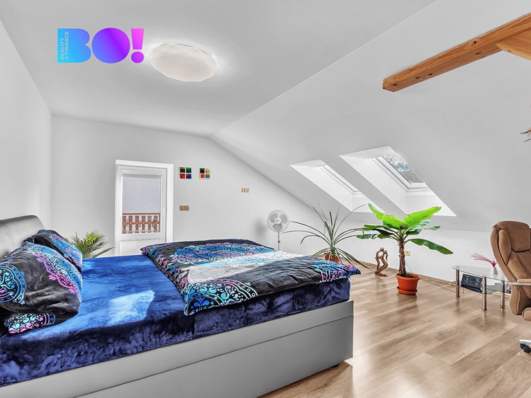 Prodej rodinného domu 239 m², pozemek 667 m² - foto 5