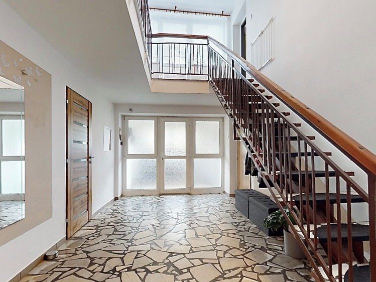 Prodej  rodinného domu 215 m², pozemek 3 394 m² - foto 4