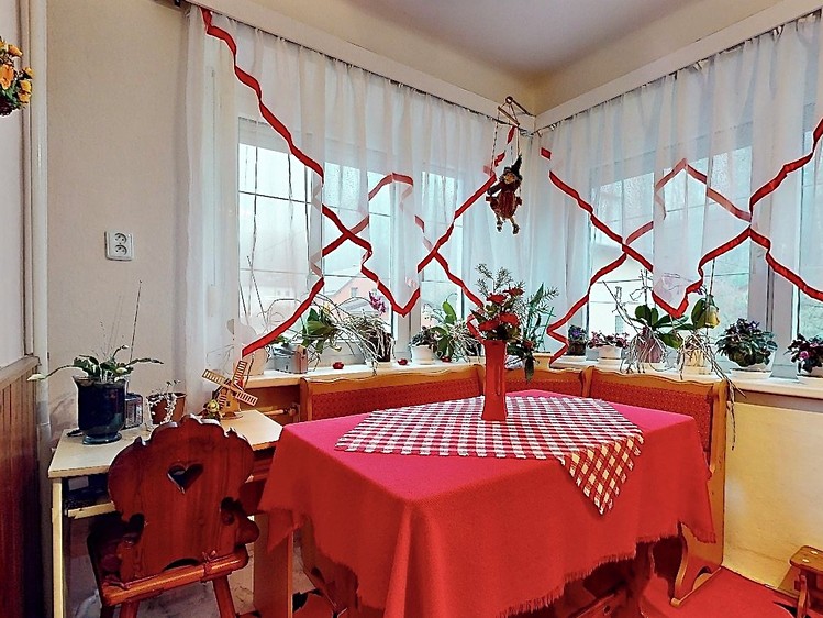 Prodej  rodinného domu 239 m², pozemek 2 415 m² - foto 5