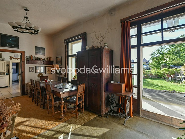 Prodej rodinného domu 341 m², pozemek 2 310 m² - foto 2