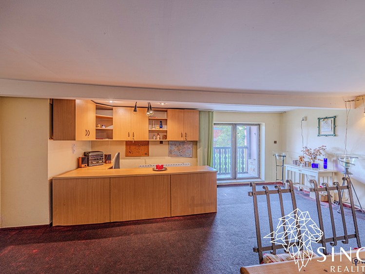 Prodej  rodinného domu 212 m², pozemek 1 270 m² - foto 5