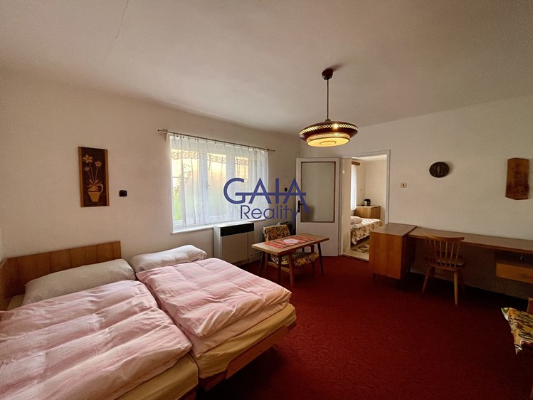 Prodej rodinného domu 176 m², pozemek 785 m² - foto 8