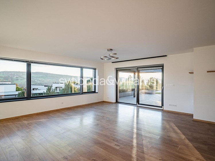 Prodej  rodinného domu 171 m², pozemek 2 505 m² - foto 5