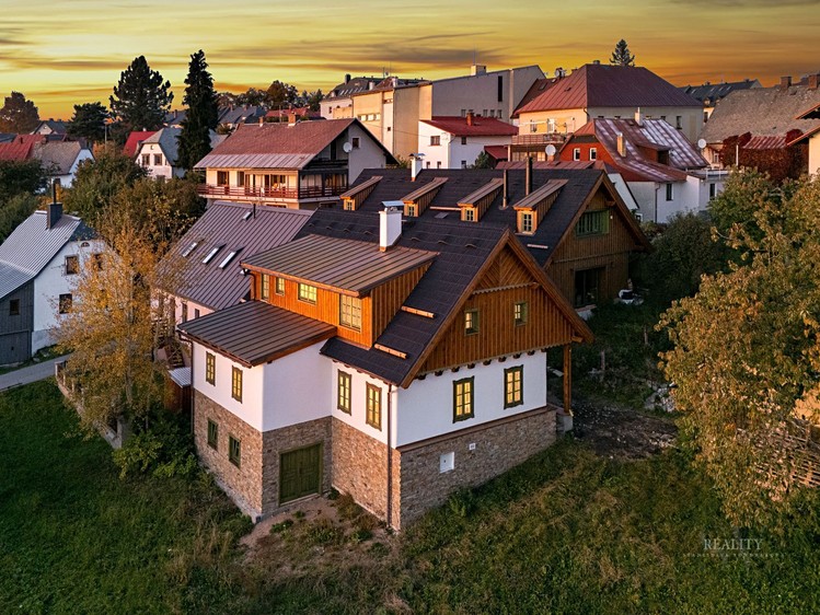 Prodej chalupy 194 m², pozemek 705 m² - foto 1