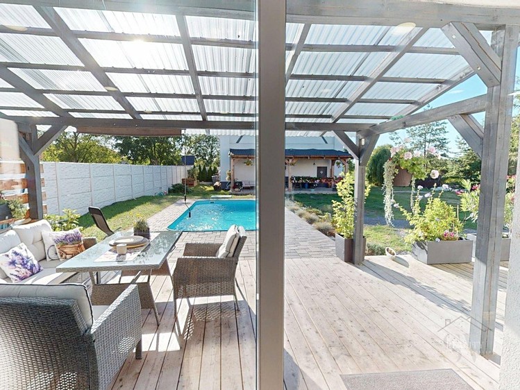 Prodej  rodinného domu 221 m², pozemek 1 252 m² - foto 8