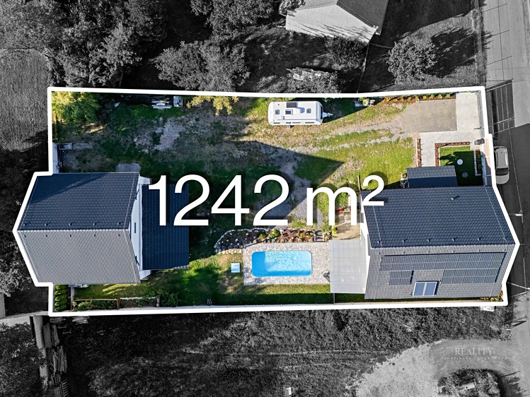 Prodej  rodinného domu 221 m², pozemek 1 252 m² - foto 5