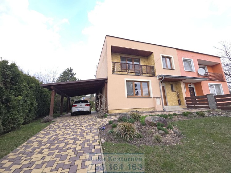 Prodej rodinného domu 160 m², pozemek 1 225 m² - foto 1