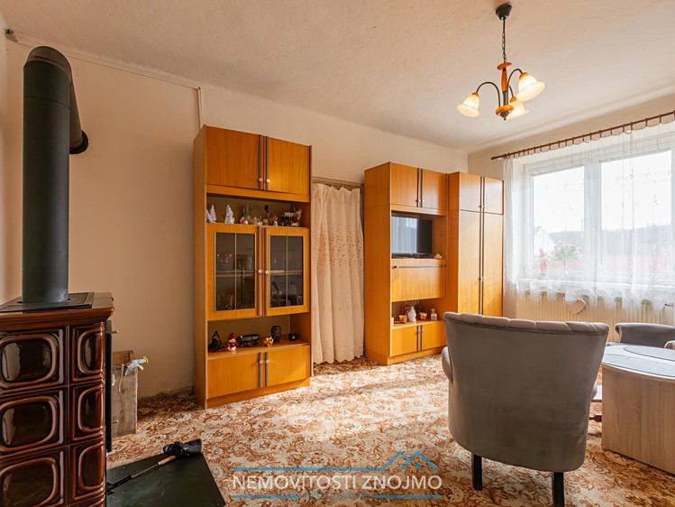 Prodej rodinného domu 240 m², pozemek 558 m² - foto 5