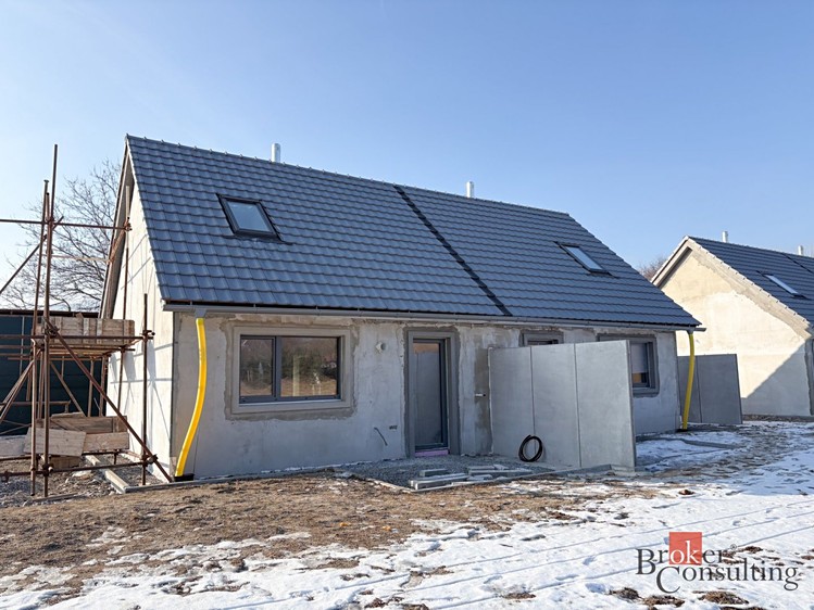 Prodej rodinného domu 69 m², pozemek 219 m² - foto 1