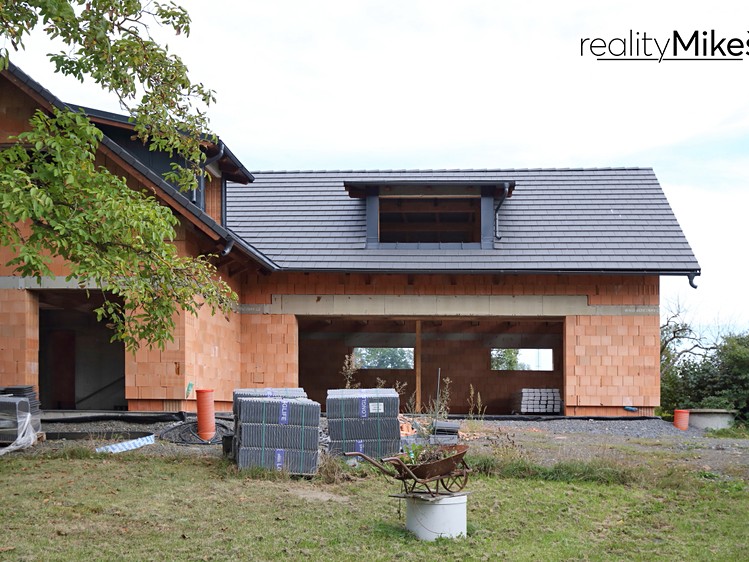 Prodej rodinného domu 252 m², pozemek 1 445 m² - foto 7