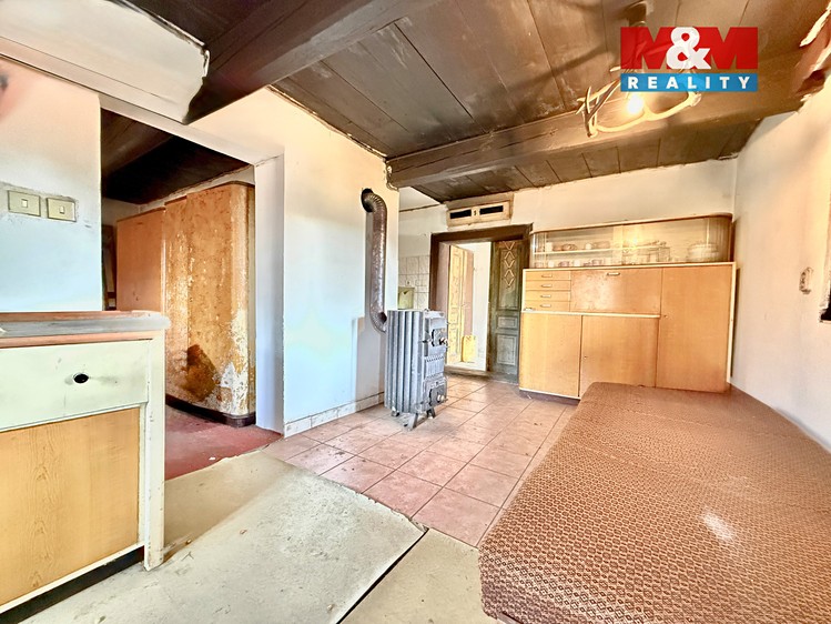 Prodej rodinného domu 40 m², pozemek 1 268 m² - foto 3