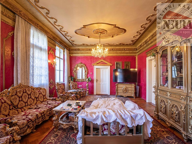 Prodej vily 657 m², pozemek 3 633 m² - foto 4